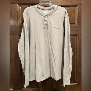 Columbia Men's Beige Long Sleeve Henley Waffle Knit Thermal Top, Size Large